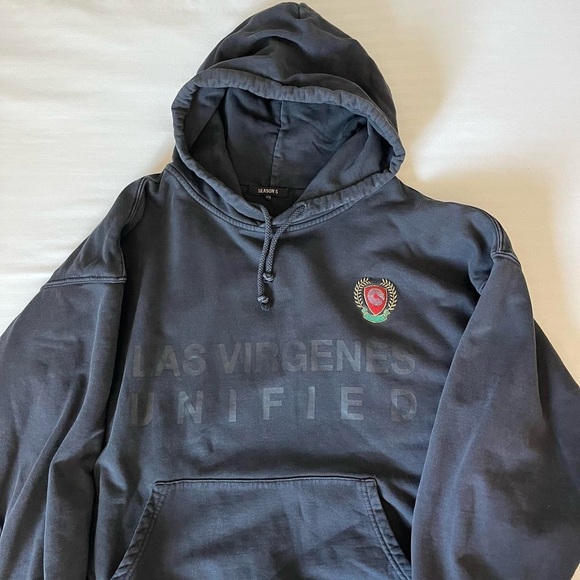 Yeezy Las Virgenes Hoodie in shade Ash - Picture 2 of 7